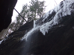 Aufblick in der Partnach-Klamm