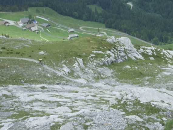 unten links Alpiglen (Ksespezialitten)