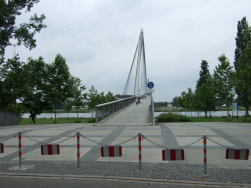 Fussgngerbrcke von Kehl nach Strassburg