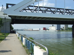 Brcke nach MA