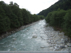 jung aber kräftig