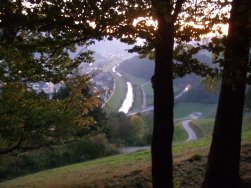 auf halbem Weg nach unten